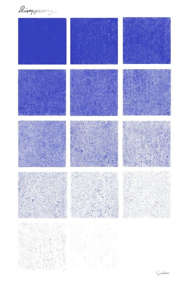 Cuadros de tinta azul que se desvanecen